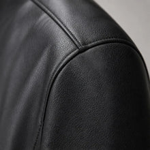 Carregar imagem no visualizador da galeria, [LEVE 2 PAGUE 1] Jaqueta Masculina Vossler em Couro Legítimo Premium +BRINDES: Relógio, Cinto e Carteira
