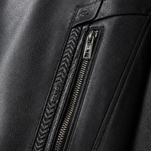Carregar imagem no visualizador da galeria, [LEVE 2 PAGUE 1] Jaqueta Masculina Vossler em Couro Legítimo Premium +BRINDES: Relógio, Cinto e Carteira

