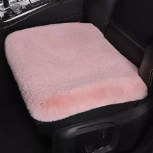 Carregar imagem no visualizador da galeria, Almofada Para Carro Pelúcia Sintética
