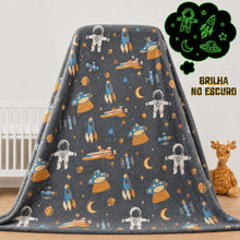 Carregar imagem no visualizador da galeria, Manta Mágica Kids™ - Brilha no Escuro (Antialérgica)
